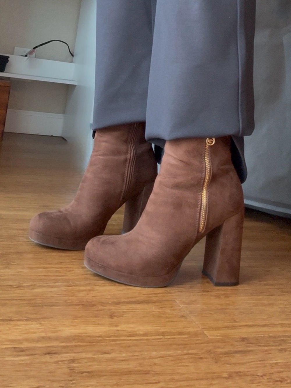 Brown Suede Ankle Boots 4inch heel - Picture 4 of 9